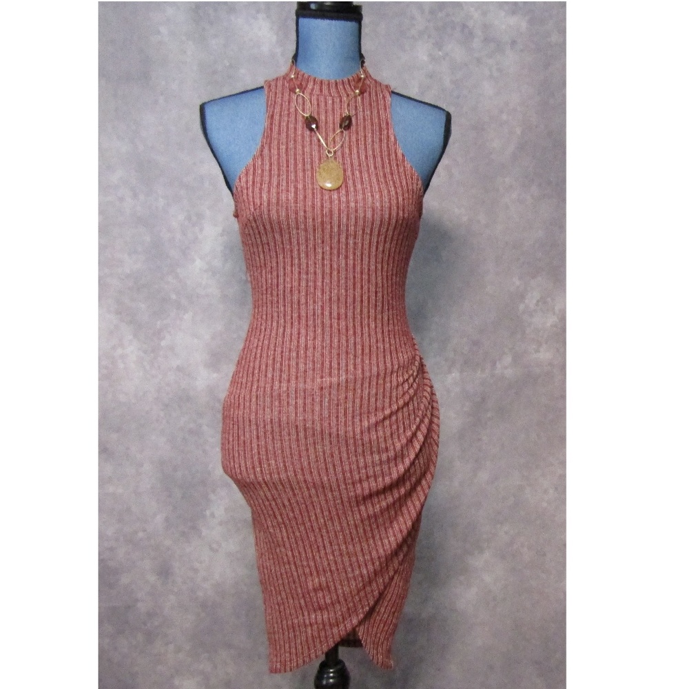 NWT Morning Mist Red Ruched Sleevless Dress 8